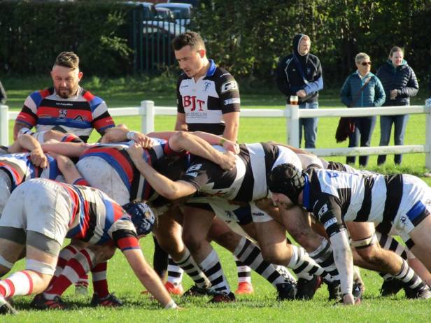 MV scrum under presure