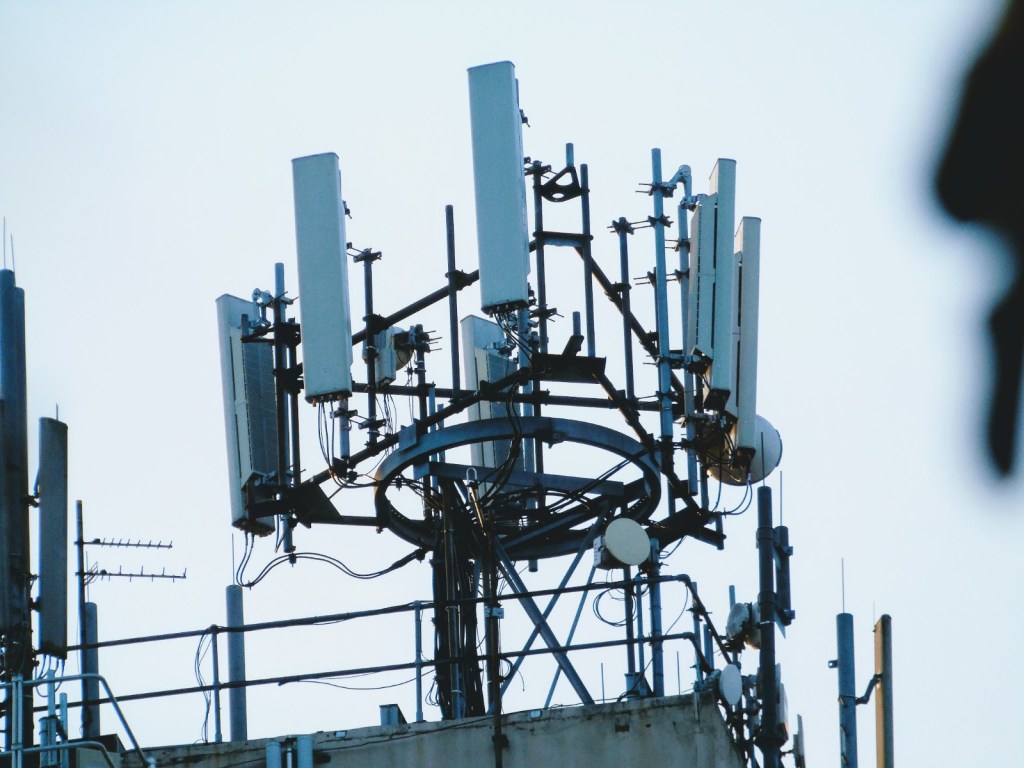 Vodafone and Three UK tie the knot as CMA gives the thumbs&nbsp;up