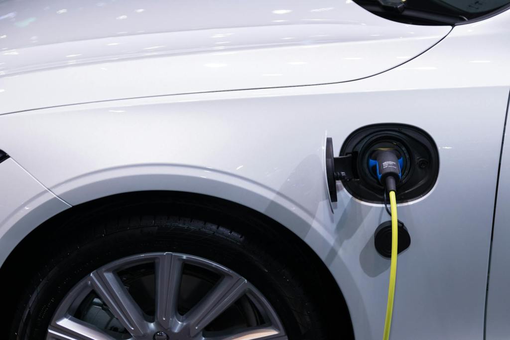 Gov cuts red tape making it easier to install EV&nbsp;chargepoints