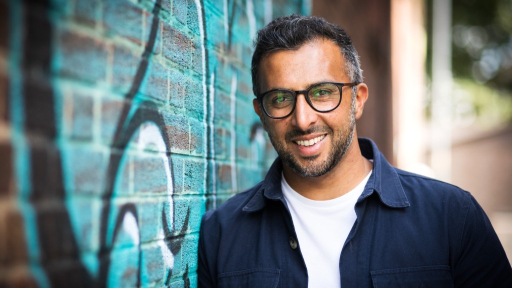 Adopted entrepreneur tells GCSE Students don’t let results define&nbsp;you