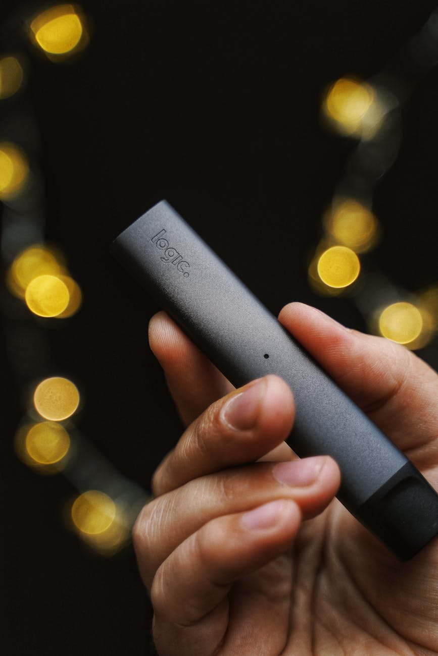 Disposable vape ban fails as users buy on the black&nbsp;market