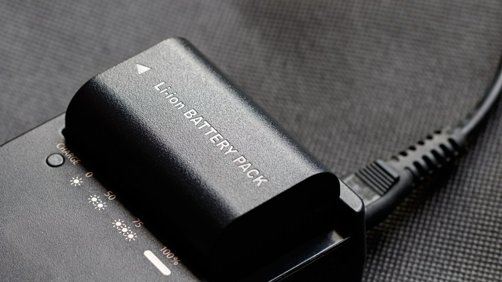 Safety tips for people using lithium-ion&nbsp;batteries