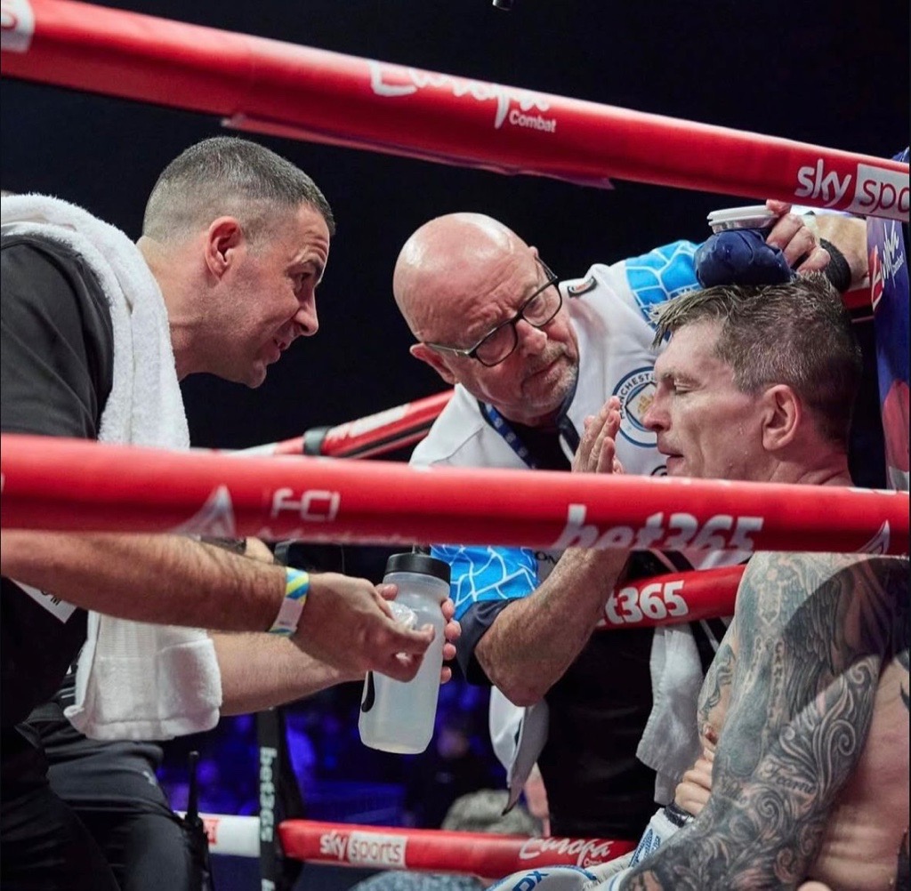 Ricky Hatton’s coach Blain Younis opens new Boxing and Fitness&nbsp;Centre