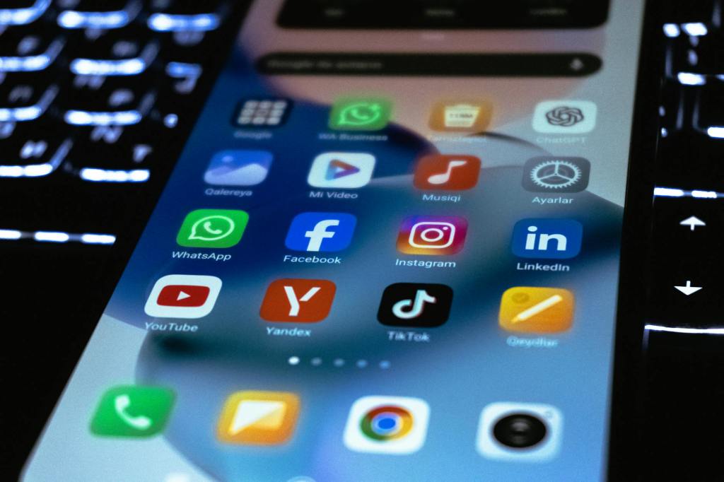 The Dangers of Self-diagnosis In The Age of Social&nbsp;Media